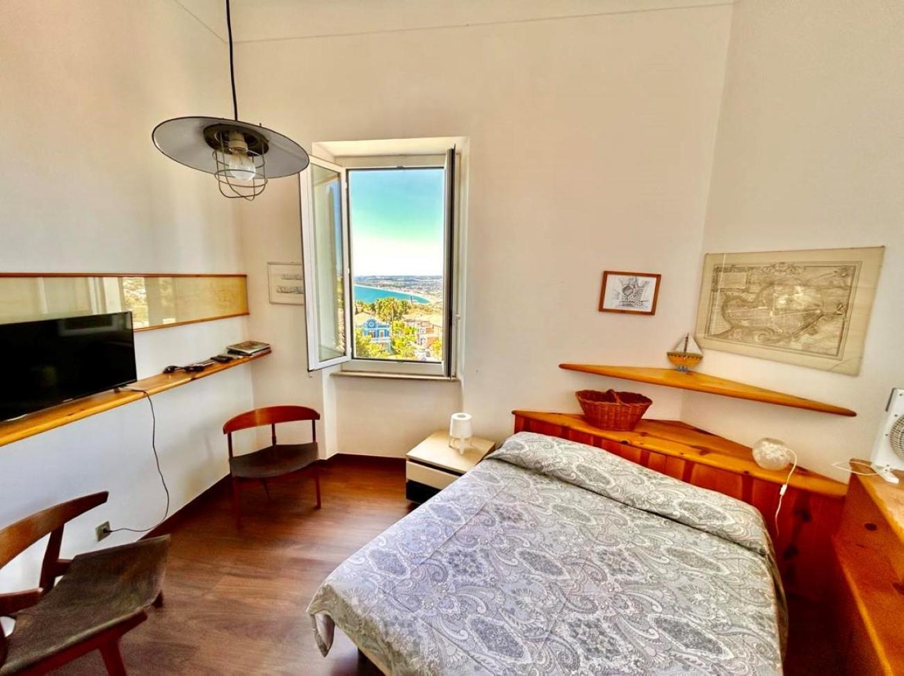 Paulis - Semiattico In Pieno Centro A Sirolo, Con Meravigliosa Vista Mare Apartment Exterior foto